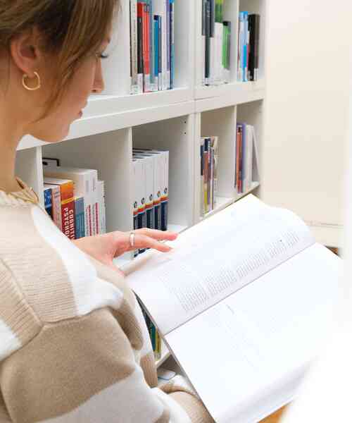 Bibliothek Kopfbild