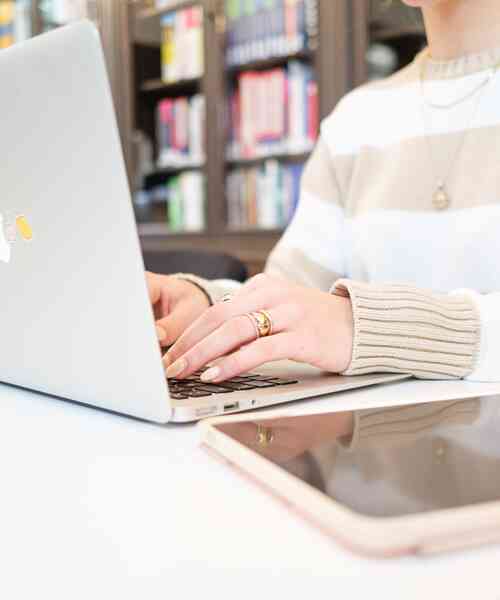 Bibliothek Kopfbild