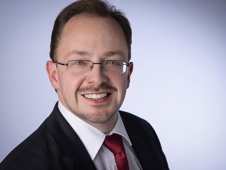 Prof. Dr. Daniel Effer-Uhe BSP Berlin