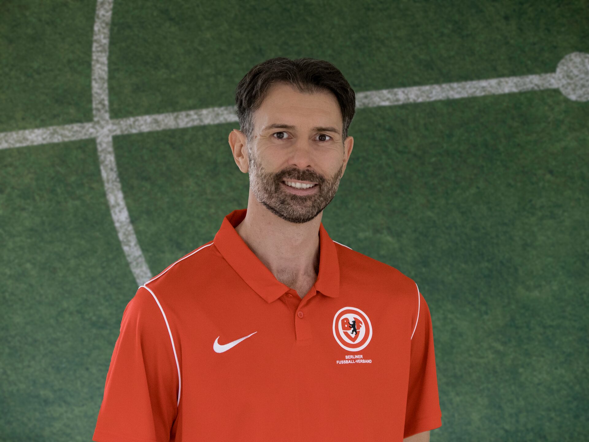 Sportwissenschaft Studium Fußball Team - Roland Benschneider